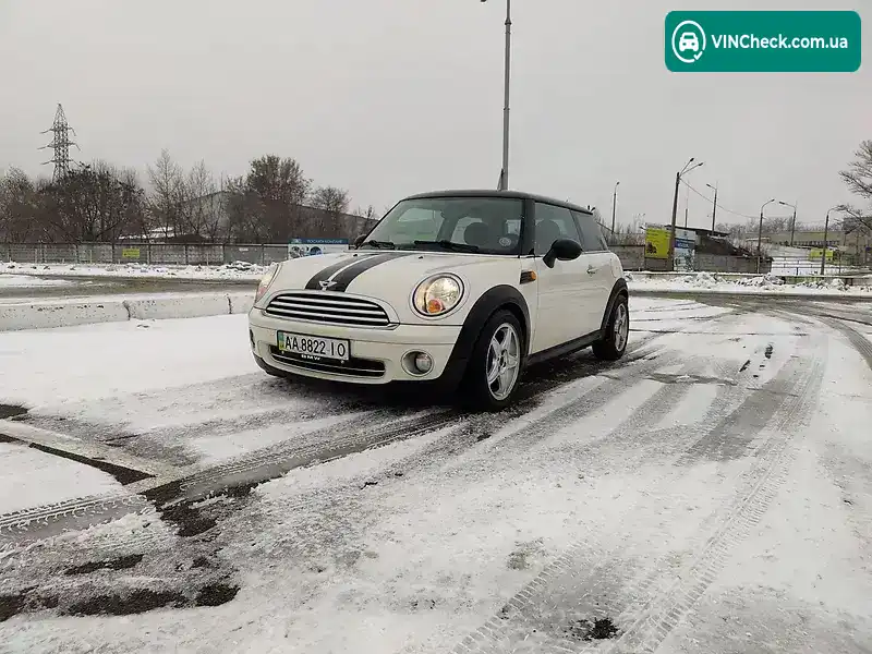 MINI Hatch 2007, фото з оголошення 2 з 20, VIN WMWMF31050TT76379