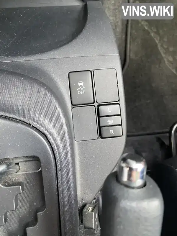 Toyota IQ 2012, фото з оголошення 2 з 19, VIN JTNMH11080J009341