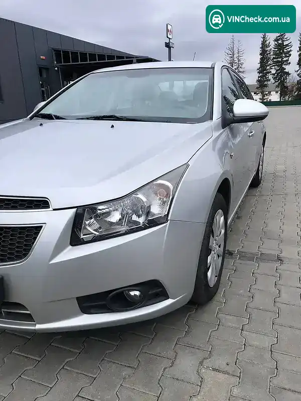 Chevrolet Cruze 2009, фото з оголошення 2 з 20, VIN KL1JF6959AK523148