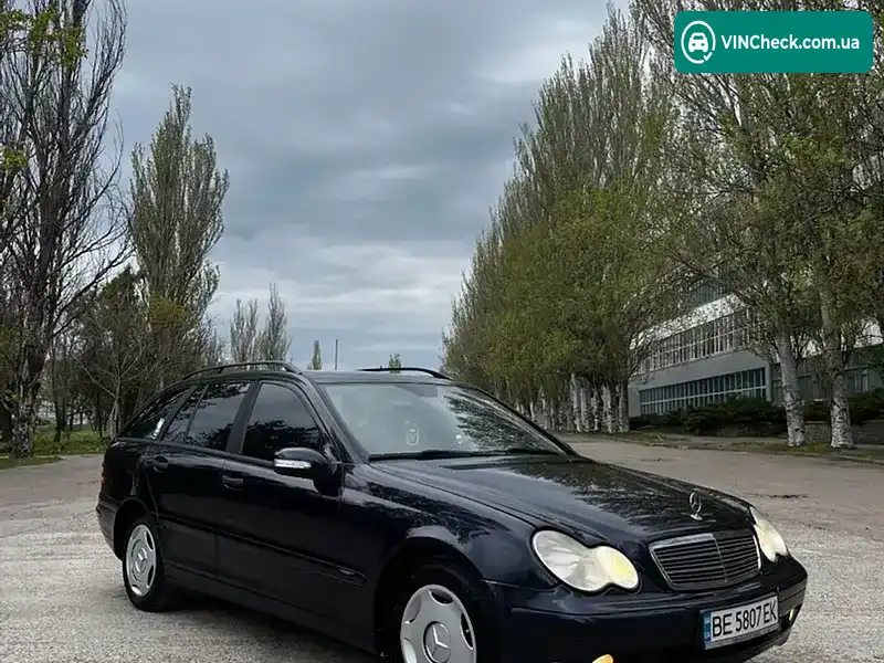 Mercedes-Benz C-Class 2004, фото з оголошення 2 з 10, VIN WDB2032071F672308