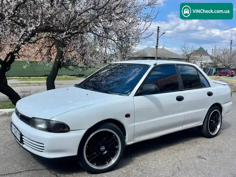 Mitsubishi Lancer 1995, фото з оголошення 1 з 21, VIN JMBSNCB1ASU501331