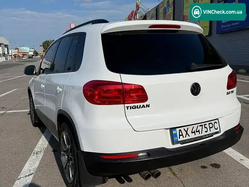 Volkswagen Tiguan 2014, фото з оголошення 2 з 8, VIN WVGHV7AX1FW560782