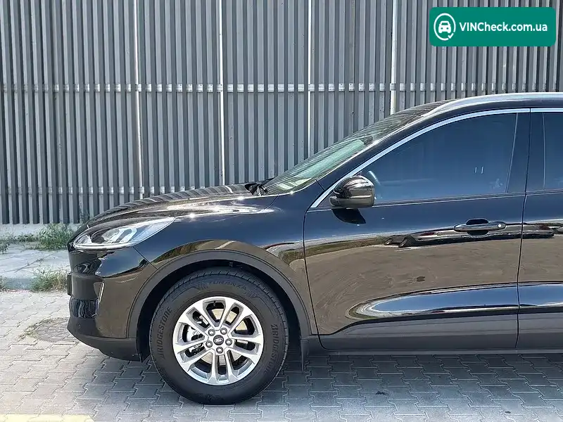 Ford Kuga 2022, фото з оголошення 2 з 20, VIN WF0FXXWPMFNR72590