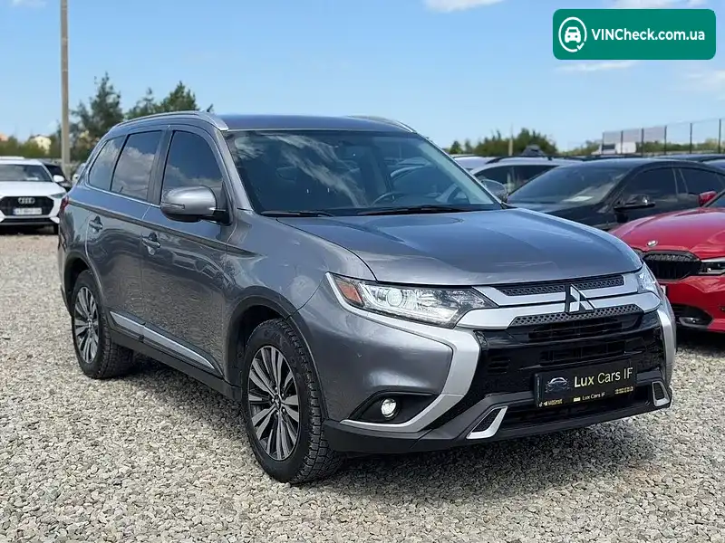 Mitsubishi Outlander 2019, фото з оголошення 1 з 20, VIN JA4AZ3A3XKZ042009