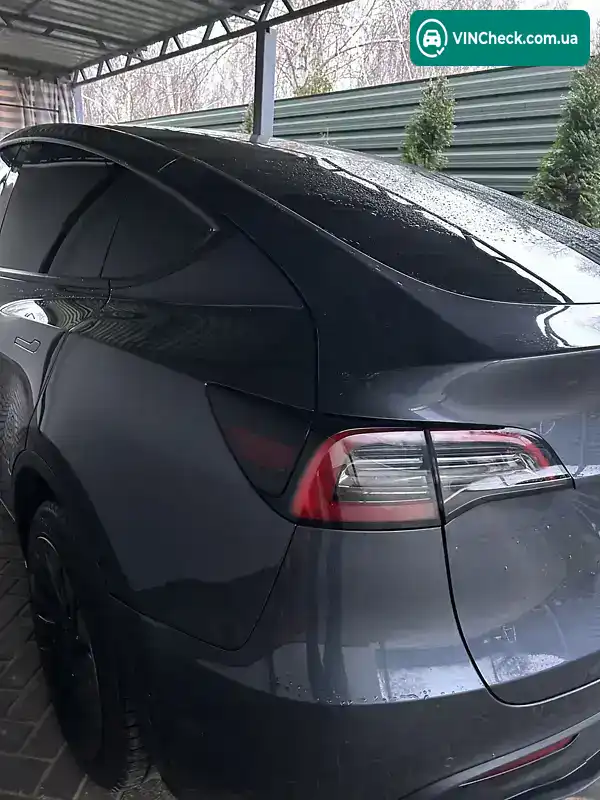 Tesla Model Y 2022, фото з оголошення 2 з 7, VIN 7SAYGDEEXNF427403