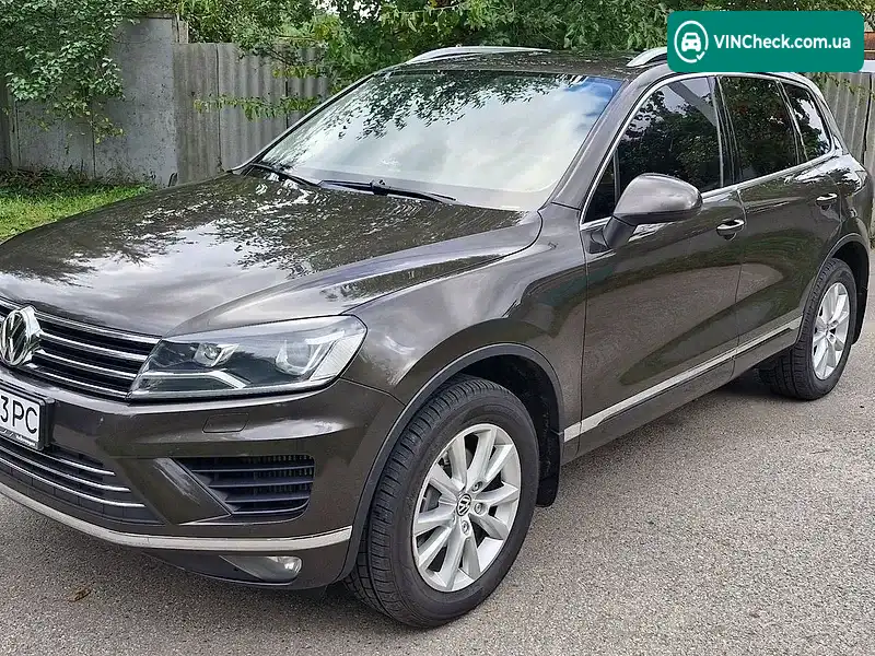 Volkswagen Touareg 2015, фото з оголошення 1 з 20, VIN WVGZZZ7PZFD007895