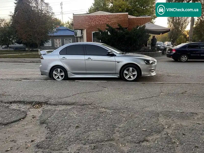 Mitsubishi Lancer 2007, фото з оголошення 2 з 7, VIN JMBSNCY4A8U003581
