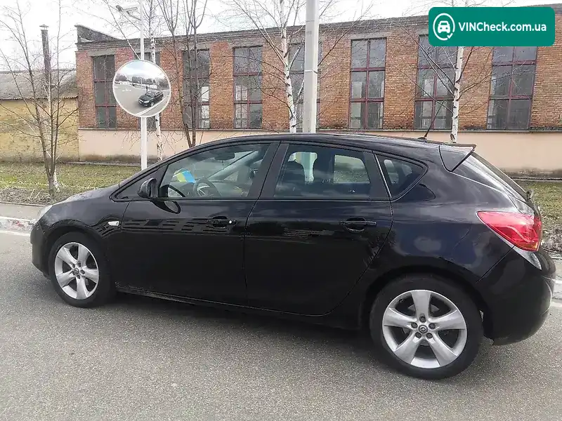 Opel Astra 2009, фото з оголошення 2 з 18, VIN W0LPD6ED9A8016281