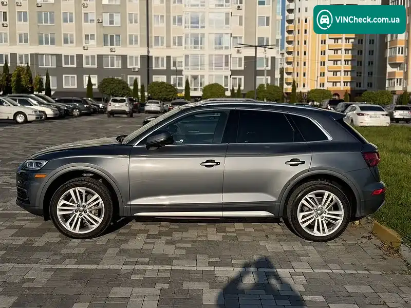 Audi Q5 2018, фото з оголошення 2 з 20, VIN WA1CNAFY1J2111397