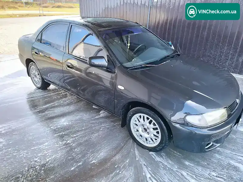 Mazda 323 1995, фото з оголошення 2 з 11, VIN JMZBA125200334897