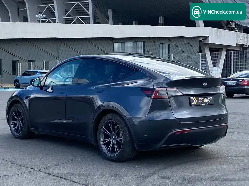 Tesla Model Y 2024, фото з оголошення 2 з 16, VIN 7SAYGDED2SF234388
