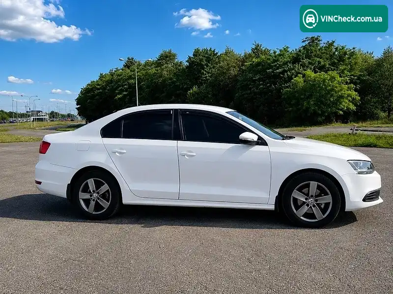 Volkswagen Jetta 2013, фото з оголошення 1 з 15, VIN WVWZZZ16ZDM096365