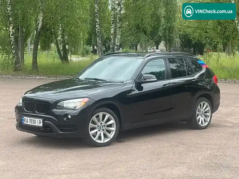 BMW X1 2013, фото з оголошення 2 з 21, VIN WBAVL1C5XDVR85472