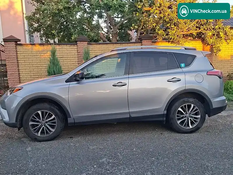 Toyota RAV4 2016, фото з оголошення 2 з 20, VIN 2T3BFREV4GW534656
