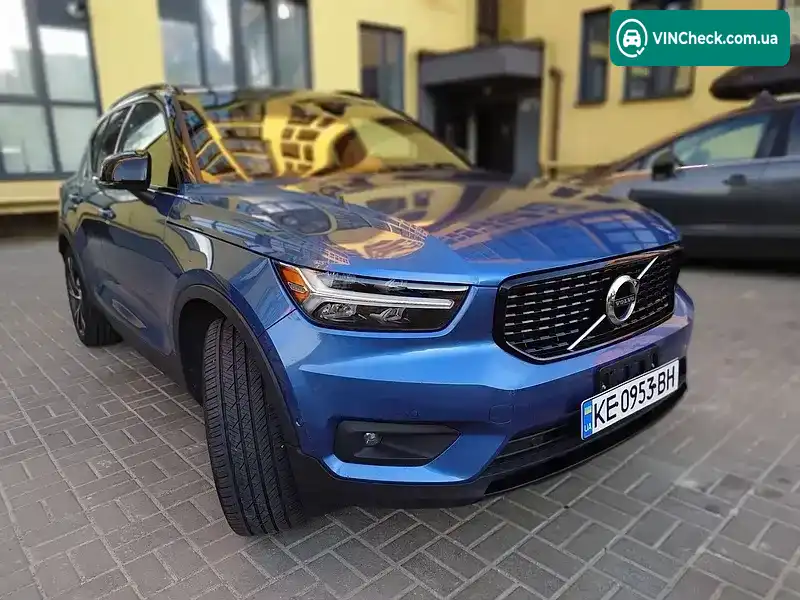 Volvo XC40 2019, фото з оголошення 1 з 12, VIN YV4162UMXK2135454