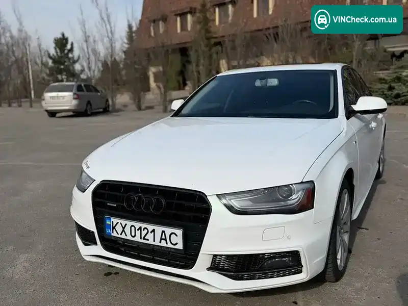 Audi A4 2013, фото з оголошення 1 з 12, VIN WAUFFAFL2EN008382
