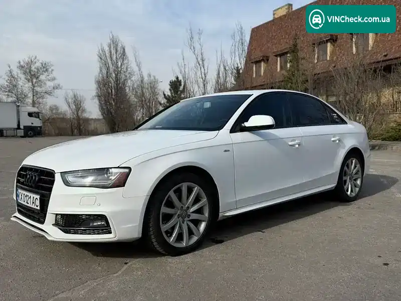 Audi A4 2013, фото з оголошення 2 з 12, VIN WAUFFAFL2EN008382