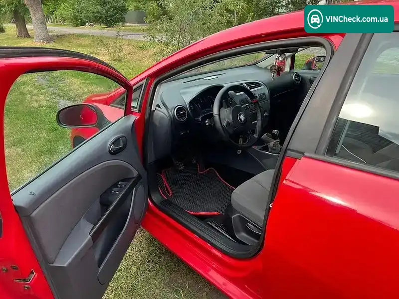 SEAT Leon 2006, фото з оголошення 2 з 8, VIN VSSZZZ1PZ7Z000198