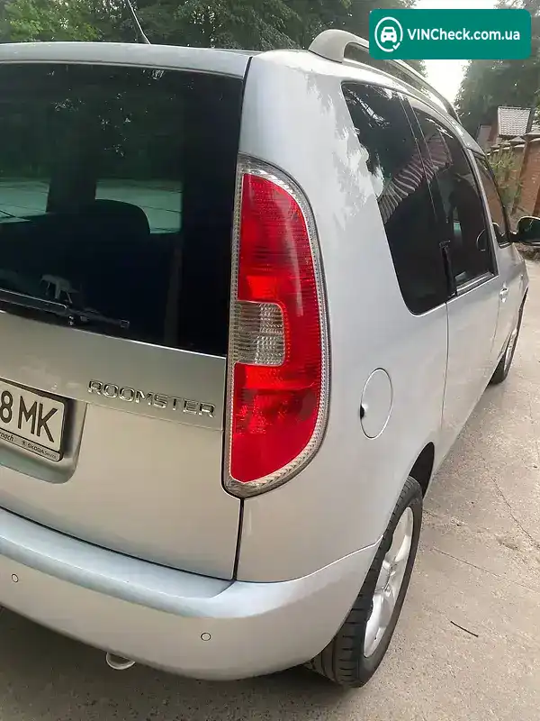 Skoda Roomster 2015, фото з оголошення 2 з 18, VIN TMBNJ65J2F5032922