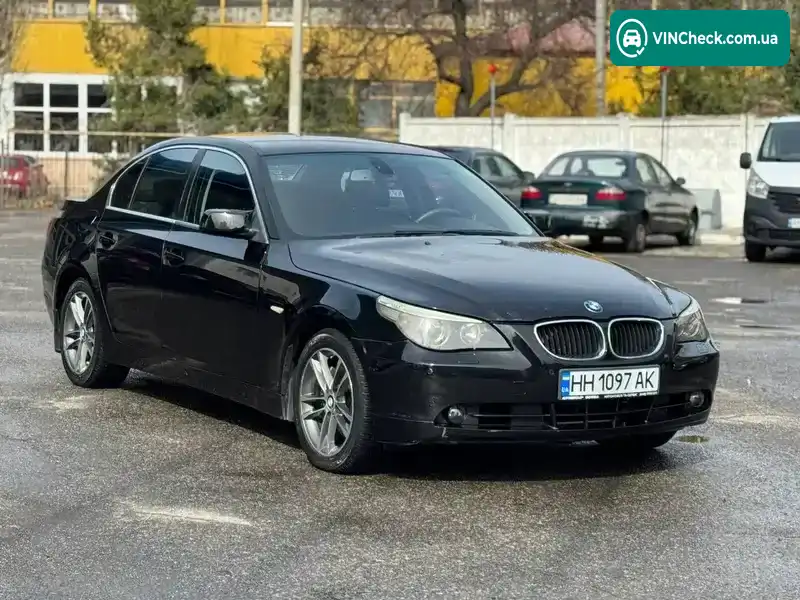 BMW 5 Series 2005, фото з оголошення 2 з 13, VIN WBANF31070CC99067
