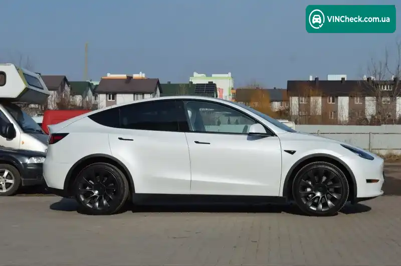 Tesla Model Y 2020, фото з оголошення 2 з 20, VIN 5YJYGDEE1MF095766