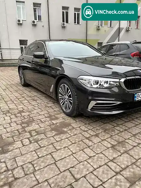 BMW 5 Series 2018, фото з оголошення 1 з 14, VIN WBAJA5C55KWW06168
