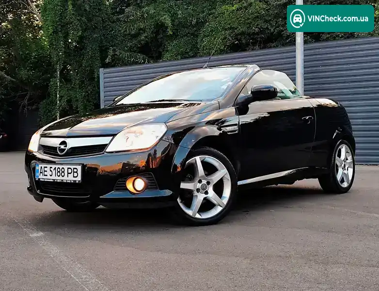 Opel Tigra 2004, фото з оголошення 2 з 20, VIN W0L0XCR975E005347