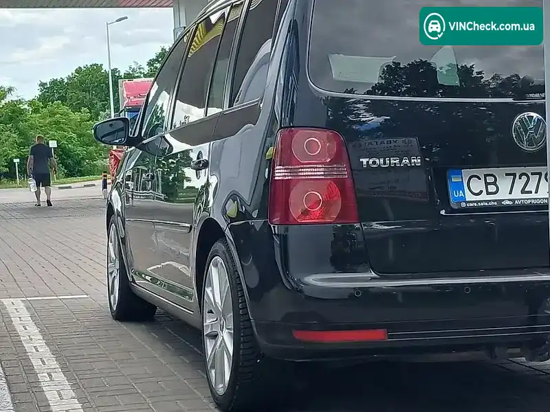 Volkswagen Touran 2010, фото з оголошення 1 з 5, VIN WVGZZZ1TZAW107014
