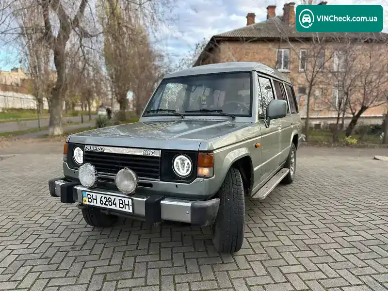 Mitsubishi Pajero 1985, фото з оголошення 1 з 10, VIN JMBL048GWFY401989