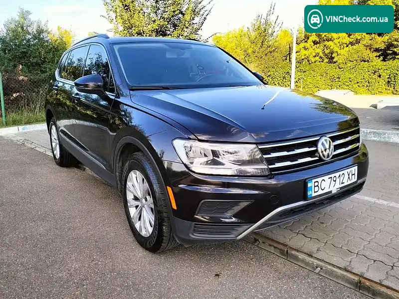 Volkswagen Tiguan 2018, фото з оголошення 1 з 20, VIN 3VV2B7AX9JM170767