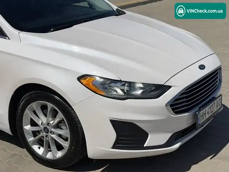 Ford Fusion 2019, фото з оголошення 1 з 20, VIN 3FA6P0LU0KR201894
