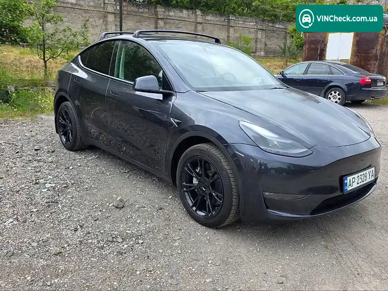 Tesla Model Y 2024, фото з оголошення 1 з 13, VIN 7SAYGDEE1RF123687