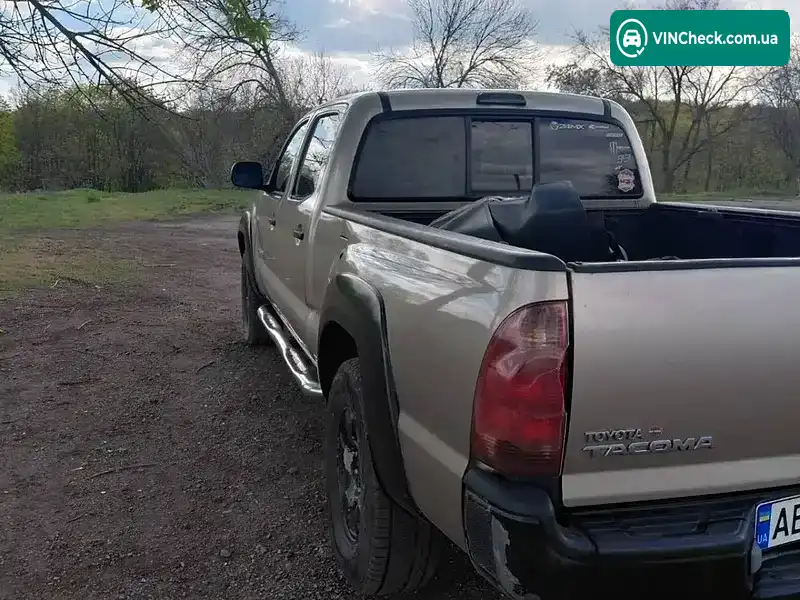 Toyota Tacoma 2005, фото з оголошення 2 з 21, VIN 5TEKU72N05Z096718