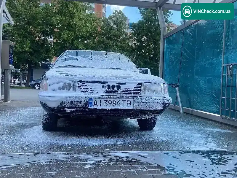 Audi 100 1989, фото з оголошення 1 з 7, VIN WAUZZZ44ZKN028404