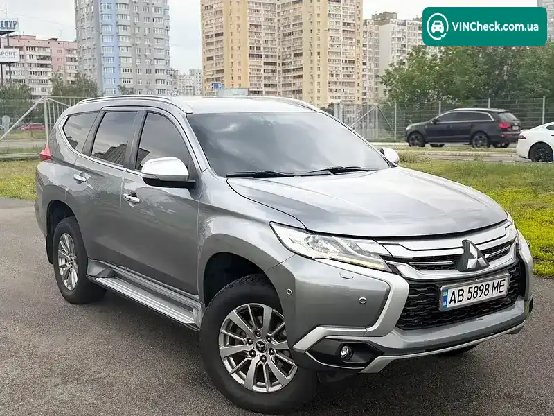 Mitsubishi Pajero Sport 2017, фото з оголошення 2 з 18, VIN MMCGUKS10HHZ05814