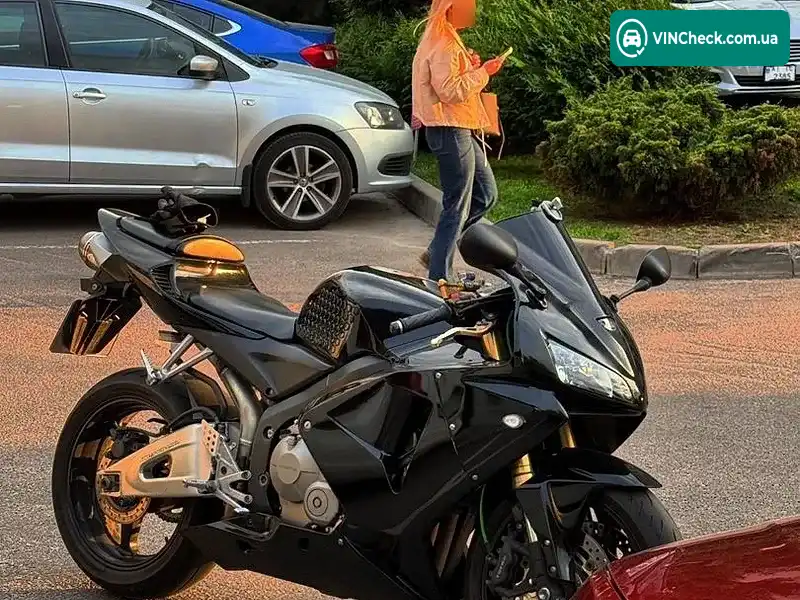 Honda CBR 600RR 2005, фото з оголошення 1 з 7, VIN JH2PC37A25M205039