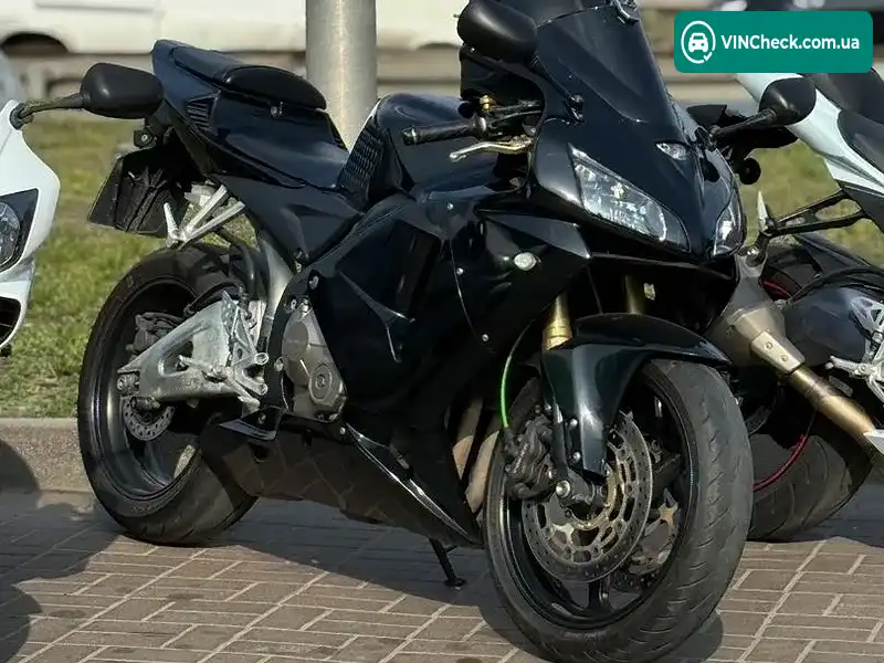 Honda CBR 600RR 2005, фото з оголошення 2 з 7, VIN JH2PC37A25M205039