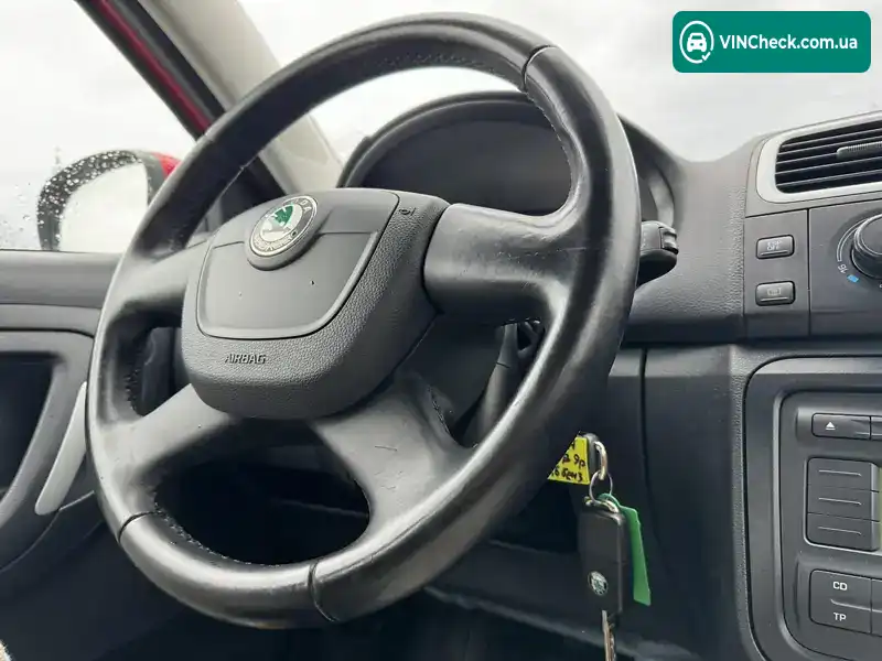 Skoda Fabia 2009, фото з оголошення 2 з 19, VIN TMBJD65J7A3123565