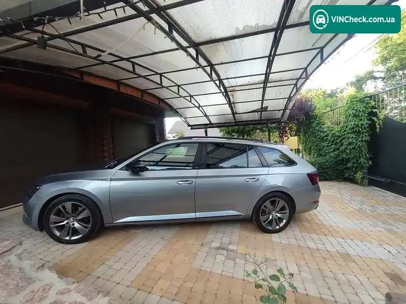 Skoda Superb 2017, фото з оголошення 2 з 20, VIN TMBLJ9NP8J7506236