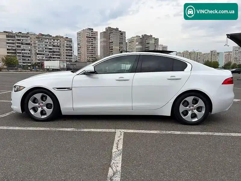 Jaguar XE 2017, фото з оголошення 2 з 9, VIN SAJAR4FX2JCP33836