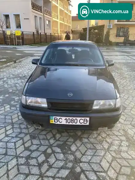 Opel Vectra 1989, фото з оголошення 2 з 9, VIN W0L000087K5188717