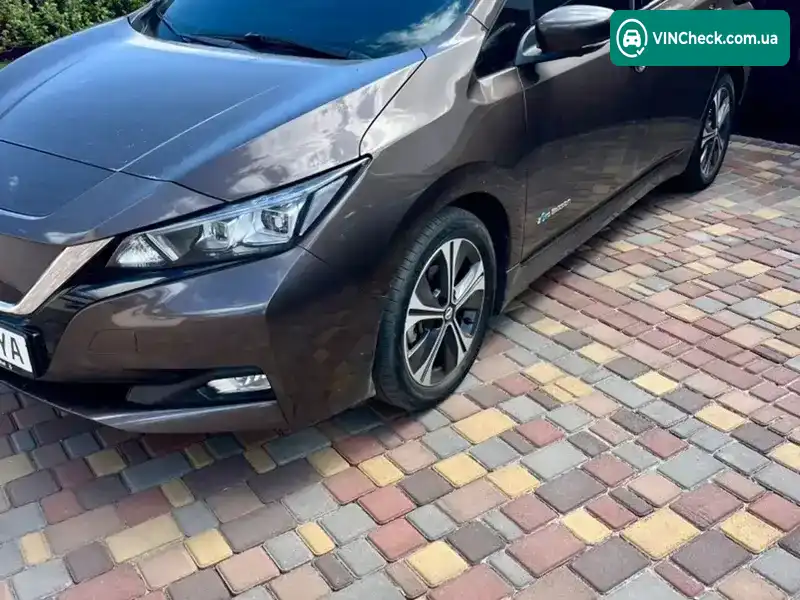 Nissan Leaf 2018, фото з оголошення 1 з 15, VIN SJNFAAZE1U0023490