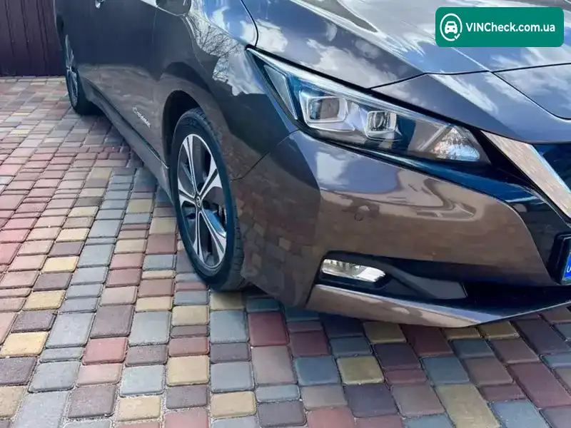Nissan Leaf 2018, фото з оголошення 2 з 15, VIN SJNFAAZE1U0023490