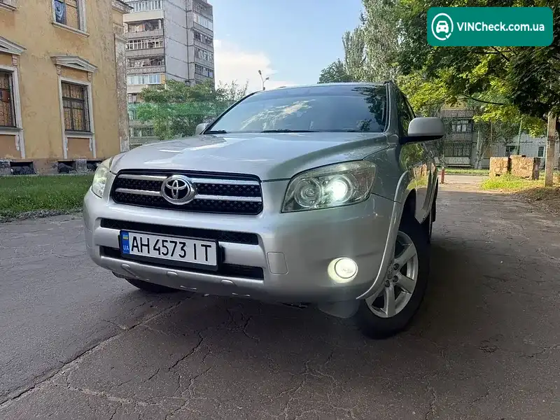 Toyota RAV4 2007, фото з оголошення 1 з 15, VIN JTMBD31V475106330