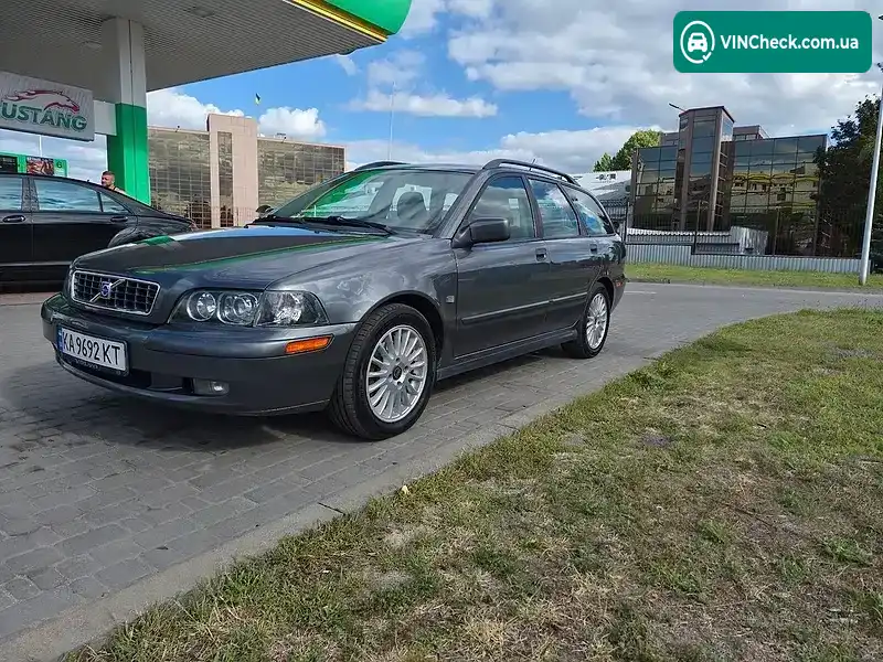 Volvo V40 2003, фото з оголошення 1 з 9, VIN YV1VW17K94F023710