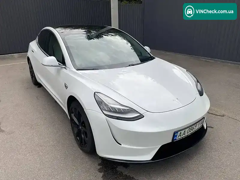 Tesla Model 3 2019, фото з оголошення 2 з 11, VIN 5YJ3E1EA0KF509211