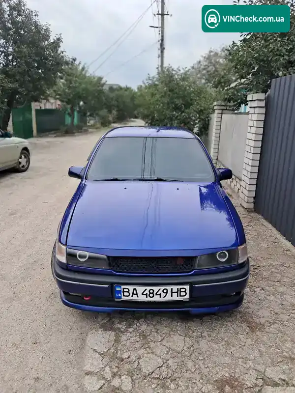 Opel Vectra 1989, фото з оголошення 1 з 10, VIN W0L000087K1161445