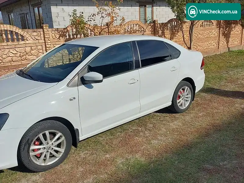 Volkswagen Polo 2015, фото з оголошення 1 з 15, VIN XW8ZZZ61ZGG000152