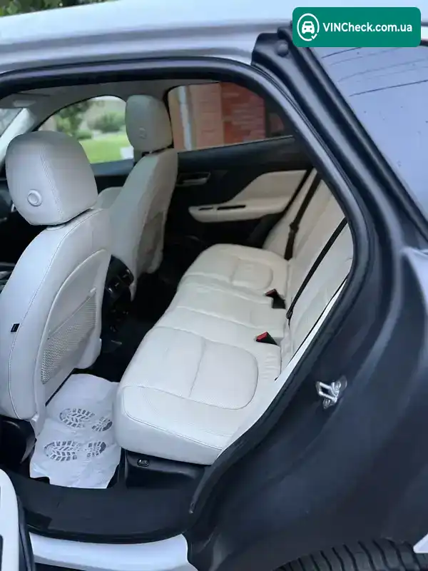 Jaguar F-Pace 2017, фото з оголошення 2 з 20, VIN SADCK2BN4HA085821