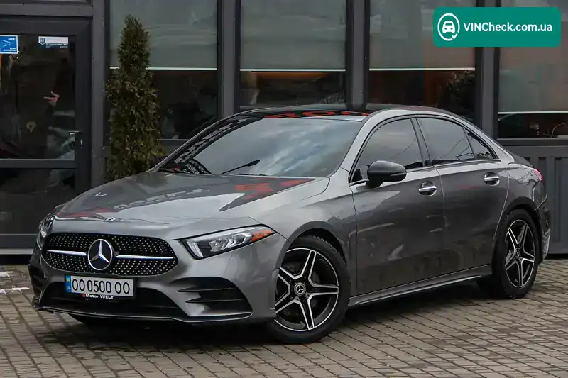 Mercedes-Benz A-Class 2019, фото з оголошення 1 з 21, VIN WDD3G4FB5KW028620